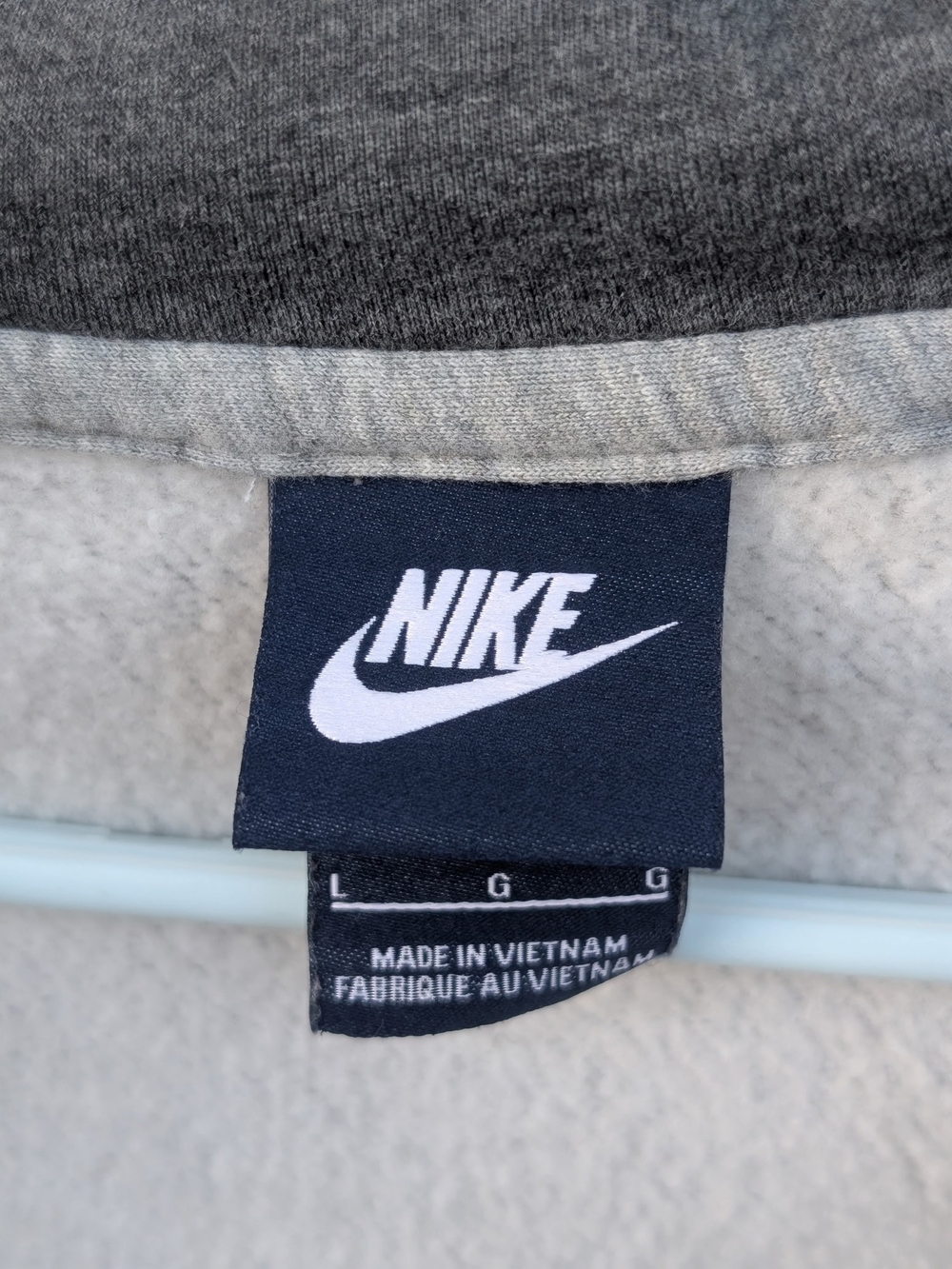 Y2K Nike Men’s Grey Fleece-Lined Hoodie - Picture 3 of 6